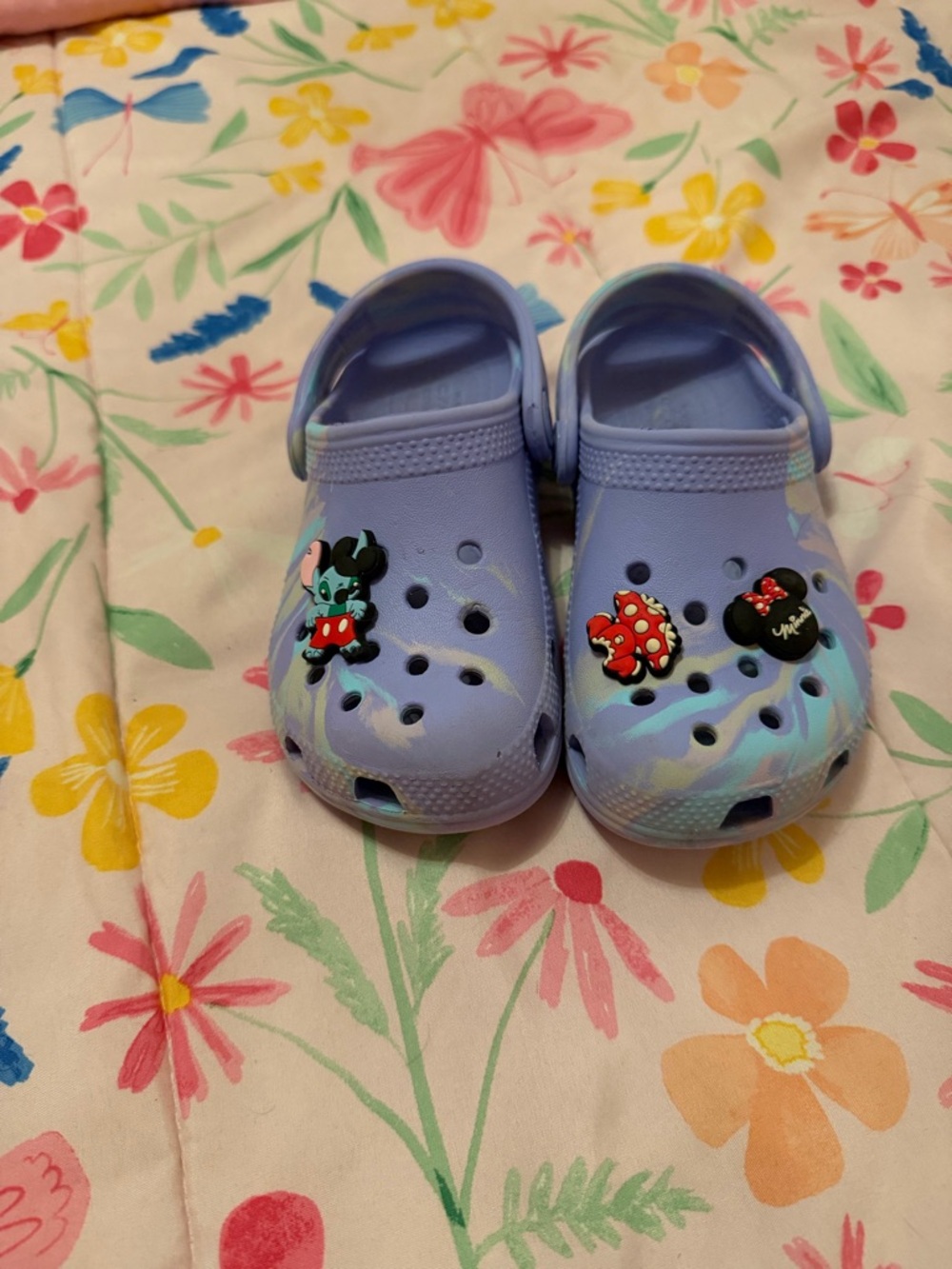Girls marbled crocs